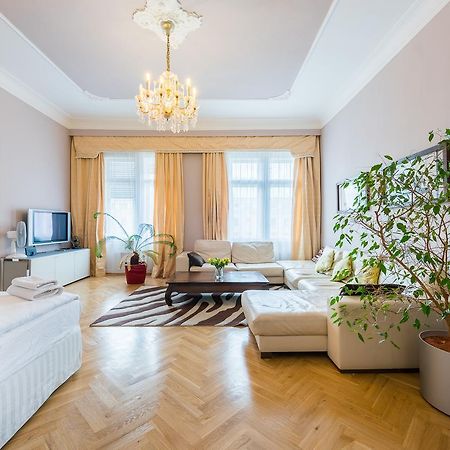 Wenceslas Square Apartment Prága Kültér fotó