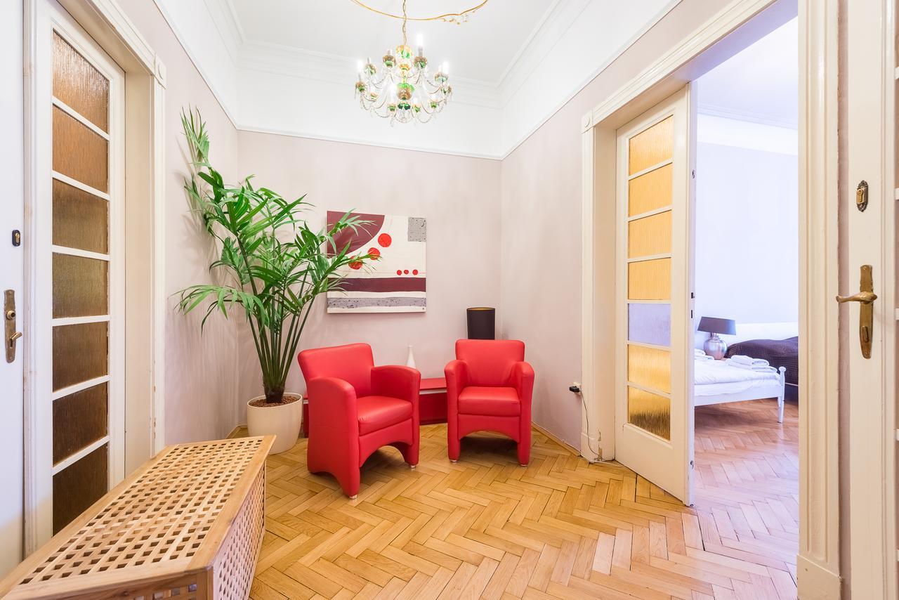 Wenceslas Square Apartment Prága Kültér fotó