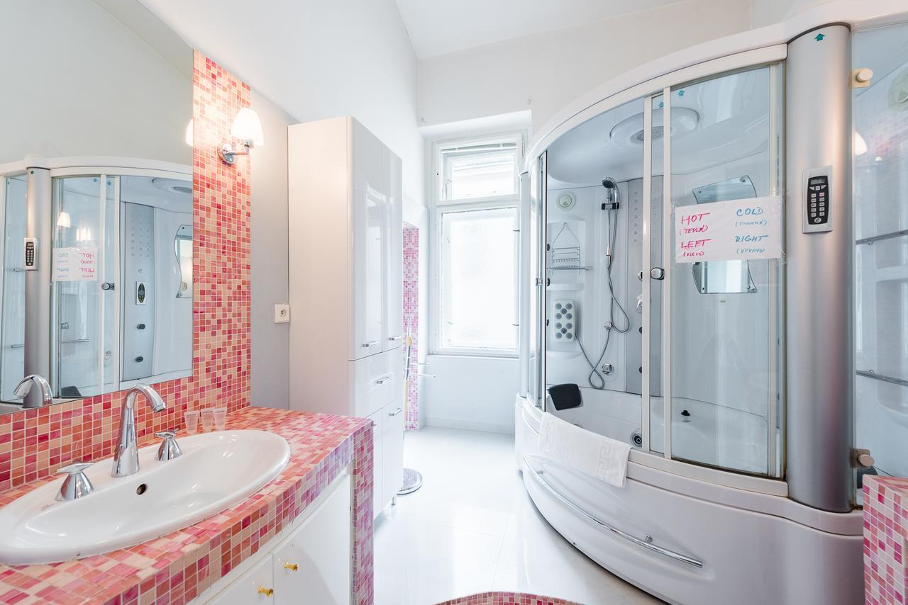 Wenceslas Square Apartment Prága Kültér fotó